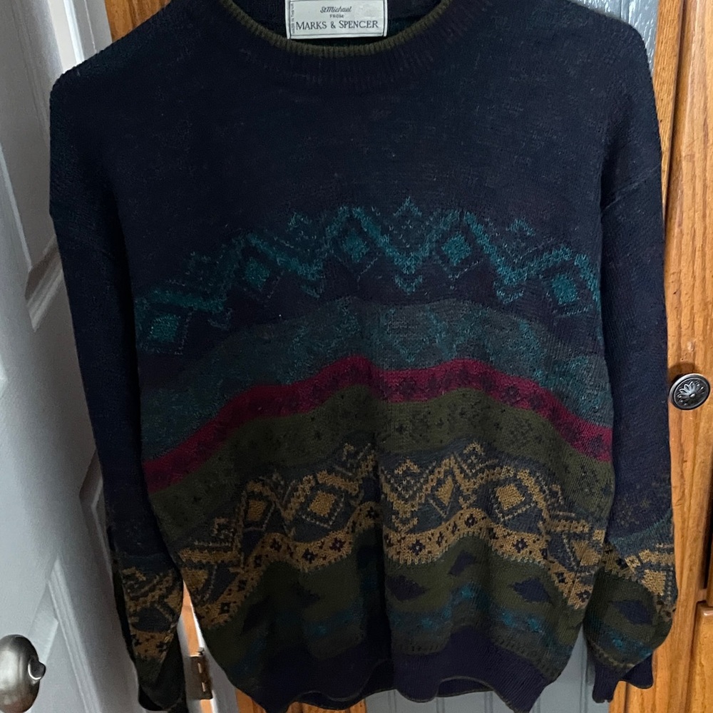 Marks & Spencer Men's Navy and Olive Patterned Sweater